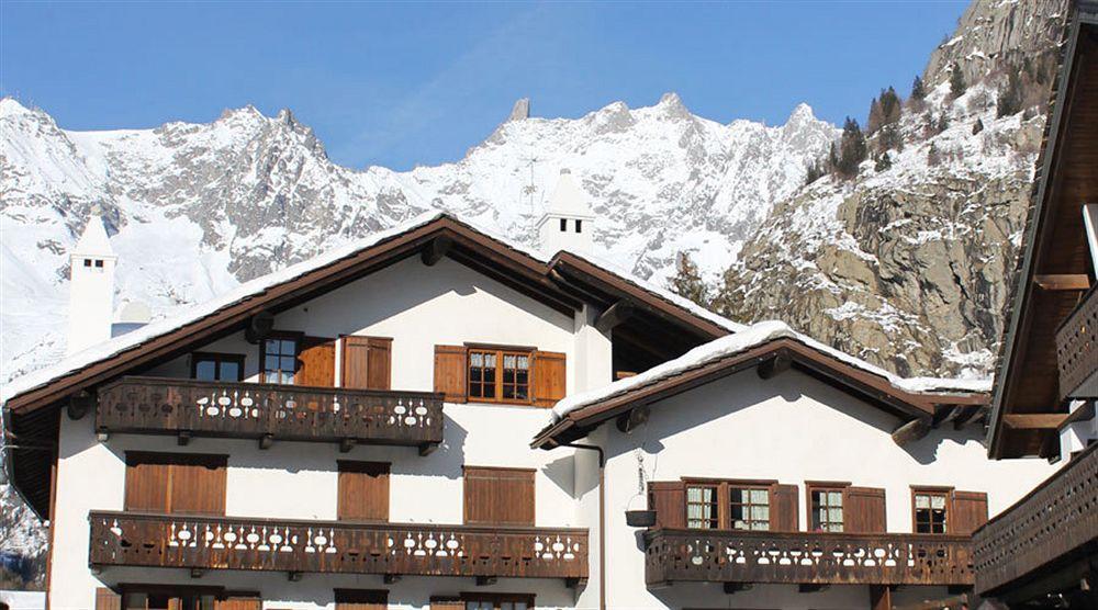 Hotel Del Viale Courmayeur Exterior photo